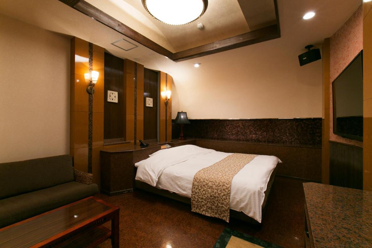 Hotel Atlantis Toyonaka (Adults Only) Buitenkant foto